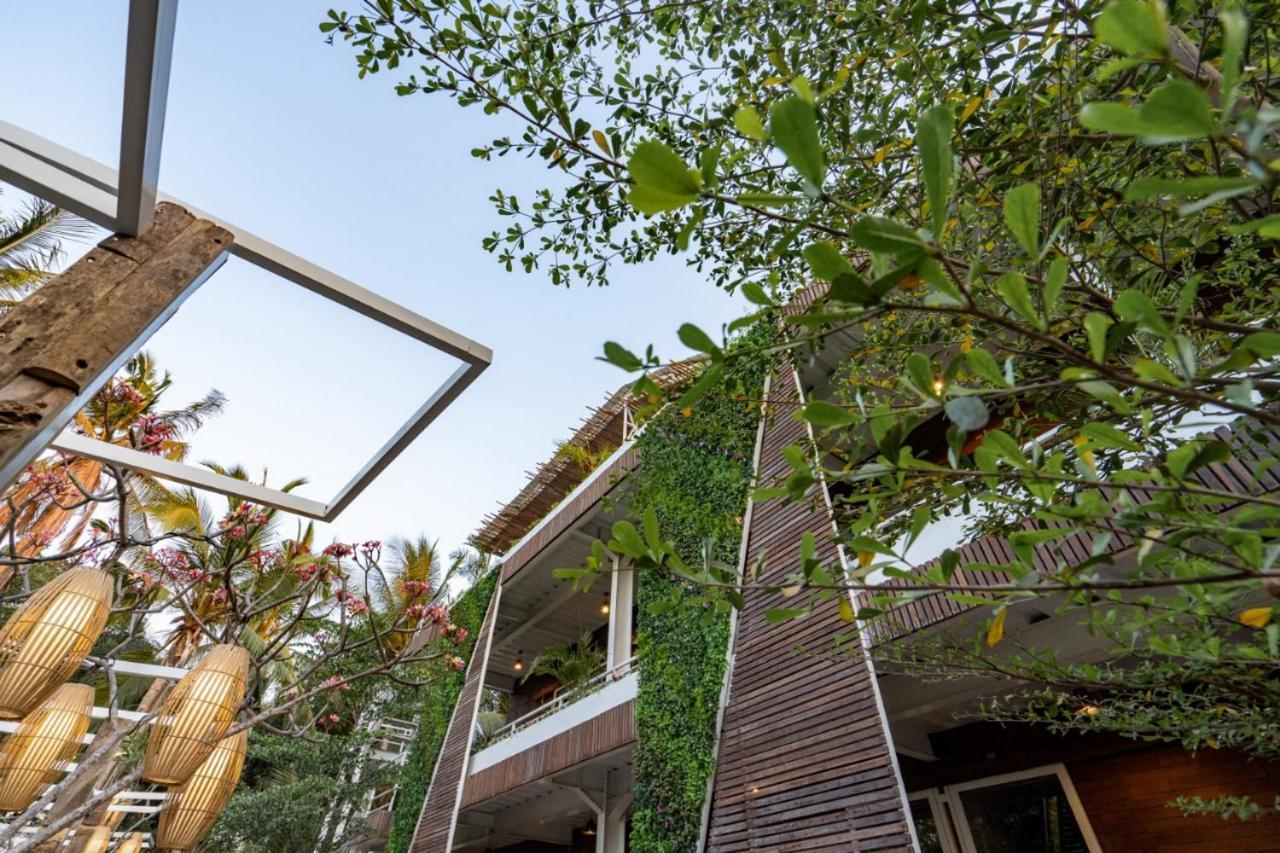 Good Cheer Hostel นูซาเลมโบงัน ภายนอก รูปภาพ