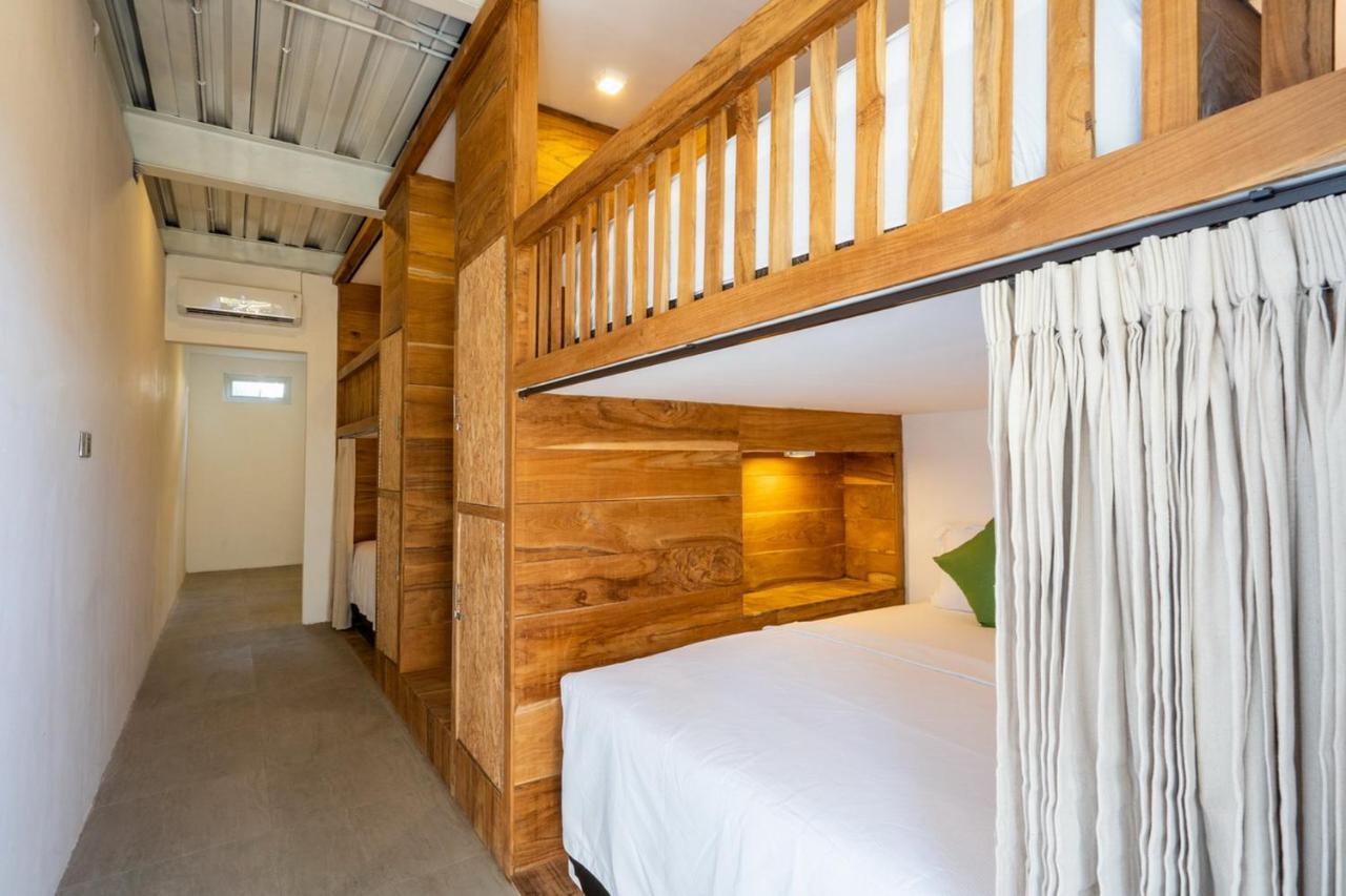 Good Cheer Hostel นูซาเลมโบงัน ภายนอก รูปภาพ