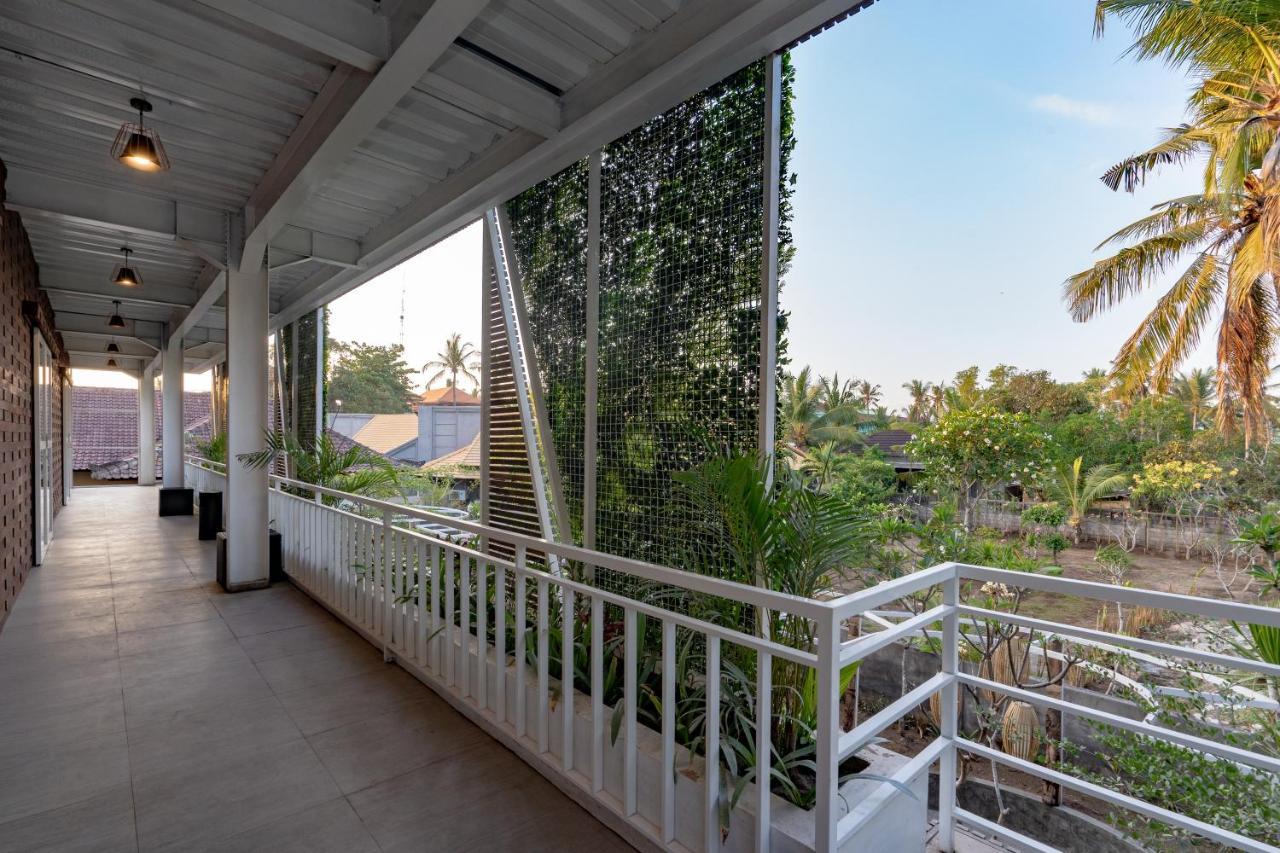 Good Cheer Hostel นูซาเลมโบงัน ภายนอก รูปภาพ